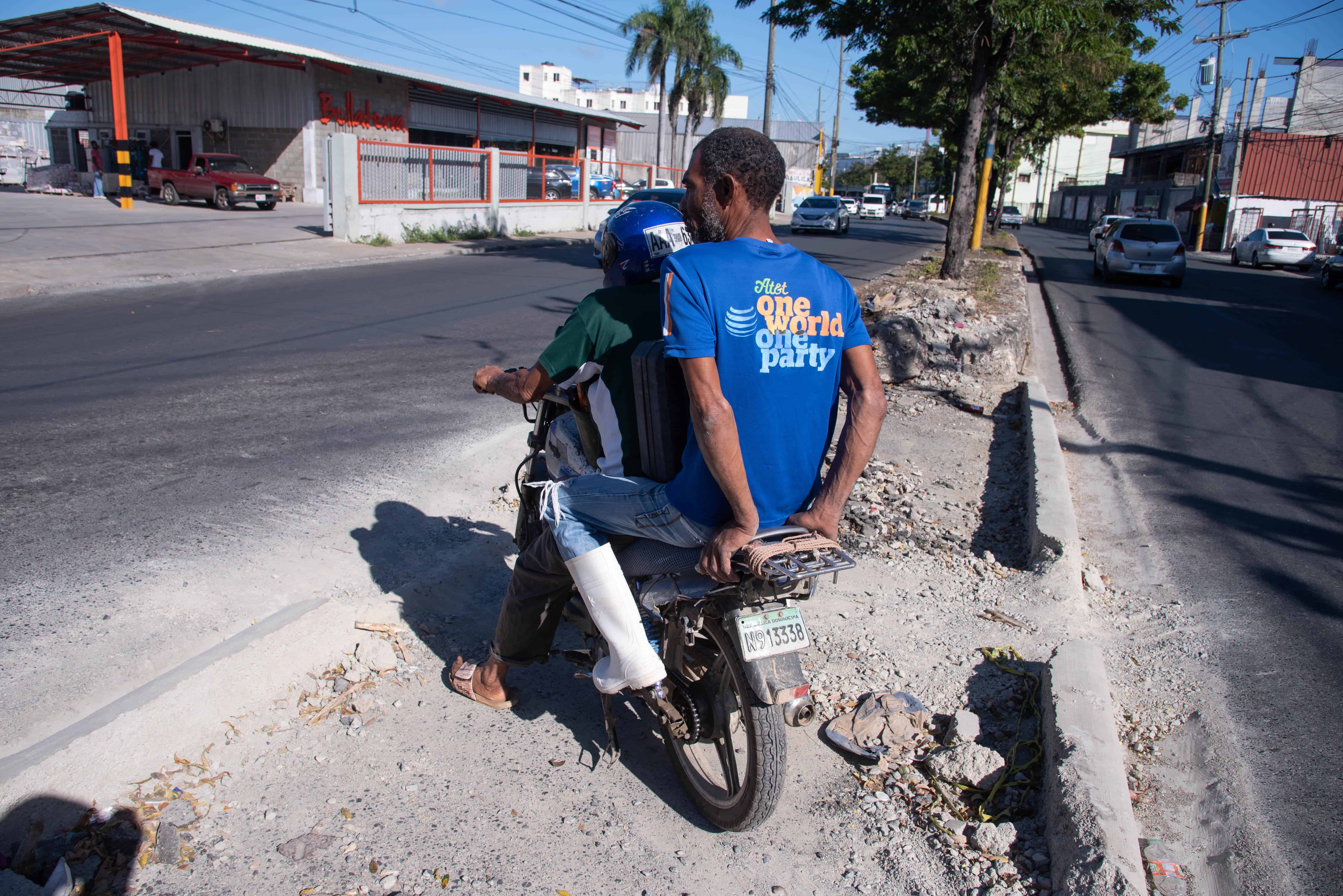 Este cruce es destruido poco a poco