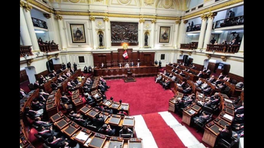 Parlamento de Perú aprueba reconsiderar proyecto de adelanto de elecciones