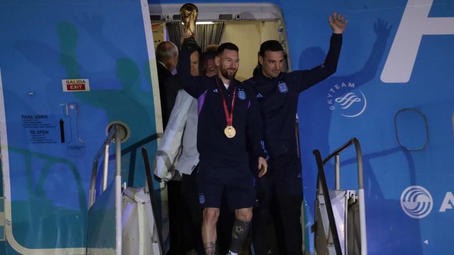 Así celebra Argentina su Copa Mundial de Fútbol ganada en Qatar 2022