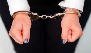 Mujer con prisión domiciliaria es apresada en el Aeropuerto de Las Américas 