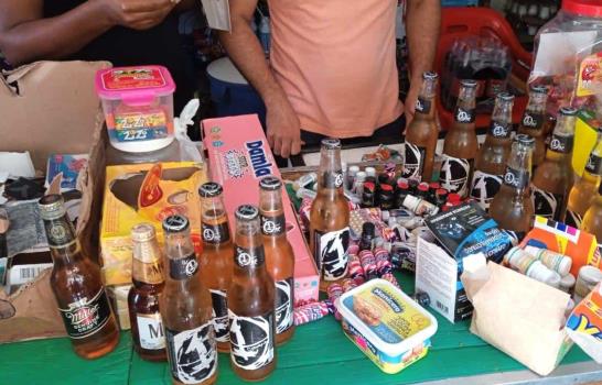 Digemaps decomisa bebidas alcohólicas, cigarrillos y estimulantes sexuales en Peravia