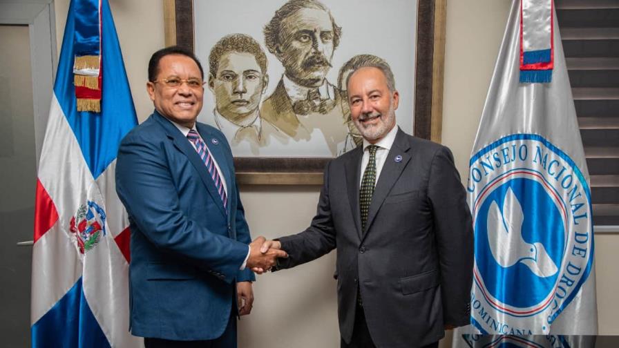 Director del Consejo de Drogas recibe visita del embajador de Italia en el país Director del Consejo de Drogas recibe visita del embajador de Italia en el país