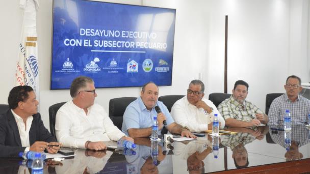 RD envía primer furgón de carne de res a EE. UU. tras más de 40 años sin poder exportarla