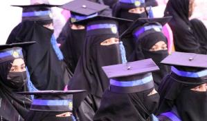 Arabia Saudí expresa su asombro por veto a mujeres en universidades afganas