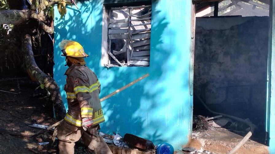 Fuego destruye vivienda en El Seibo