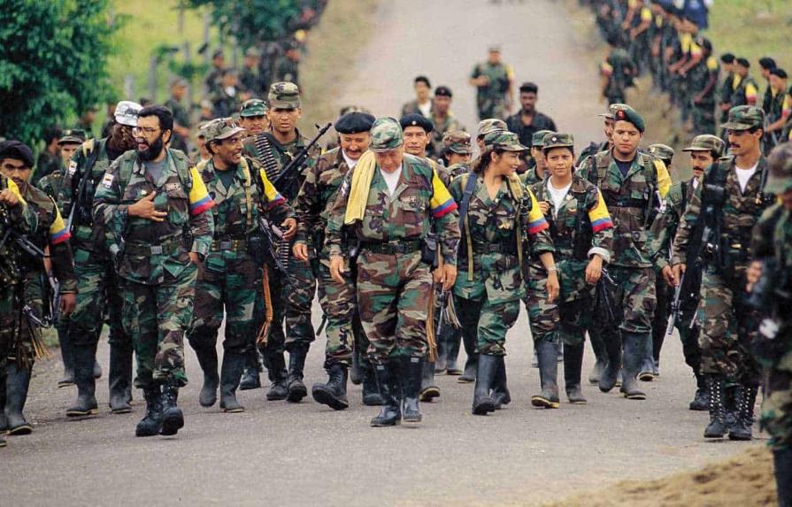 Gobierno colombiano pide a disidencias de las FARC unirse al cese al fuego