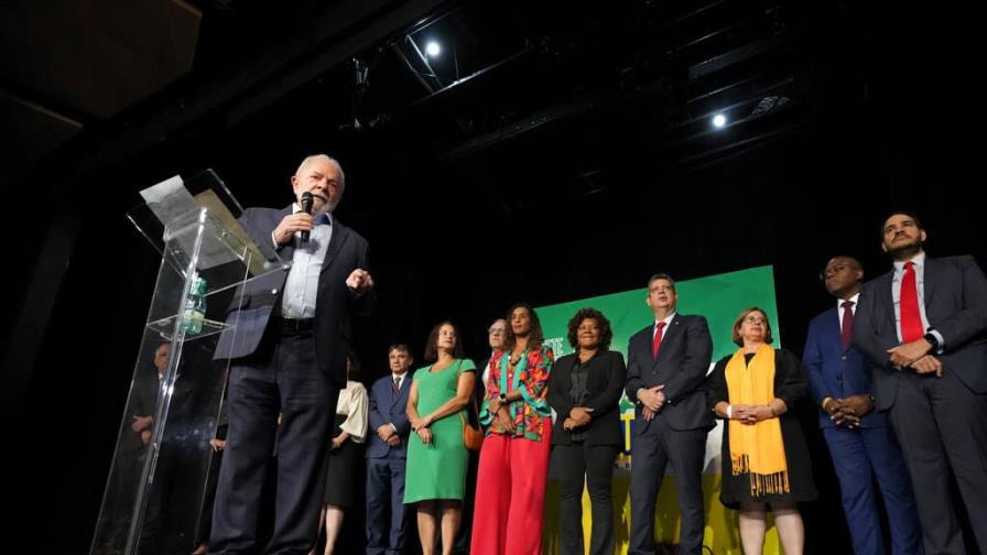 Brasil: De cara a investidura, Lula designa 16 ministros