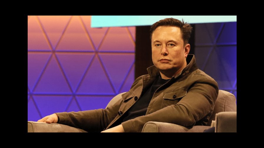 Elon Musk renunciará como CEO de Twitter cuando se encuentre un reemplazo