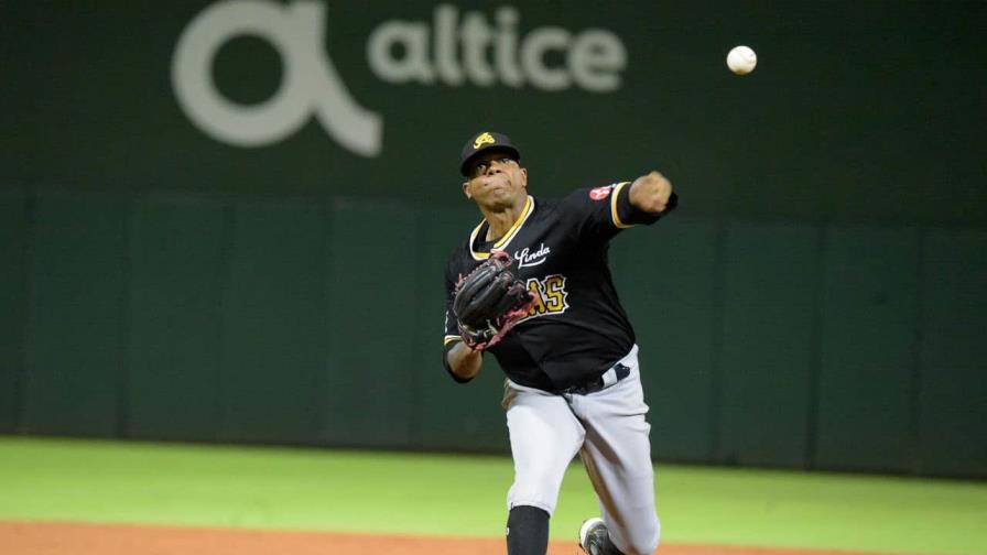 Elías y Almonte le dan la victoria a las Águilas ante Licey en el Quisqueya