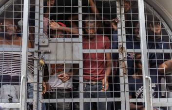 Más de 13 mil migrantes haitianos fueron deportados a su país pese a la violencia, informa OIM
