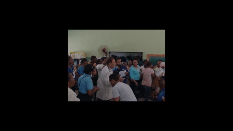 Realizan operativo médico en la clínica Cruz Jiminián Realizan operativo médico en la clínica Cruz Jiminián