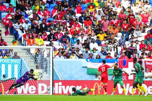 Tras disputa en el Mundial de Fútbol, Onana dice adiós a Camerún