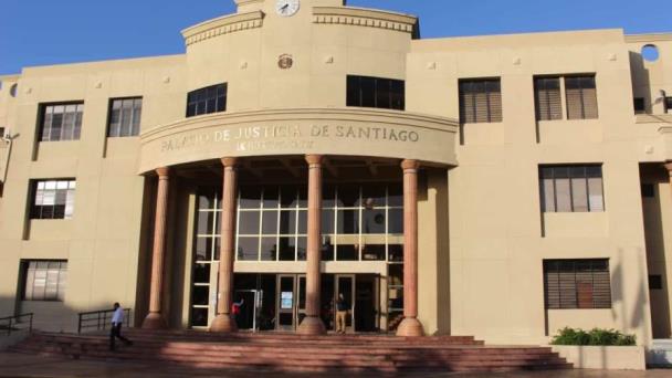 Depositan solicitud de medida de coerción contra tres acusados de explotación sexual en Santiago