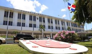 Ayuntamiento de Santiago paga regalía, salario catorce y sueldo de diciembre