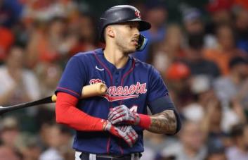 Beisbolista puertorriqueño Carlos Correa firma acuerdo con los