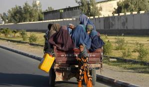 Los talibanes recomiendan a EEUU "dejar de interferir" en sus "asuntos internos"