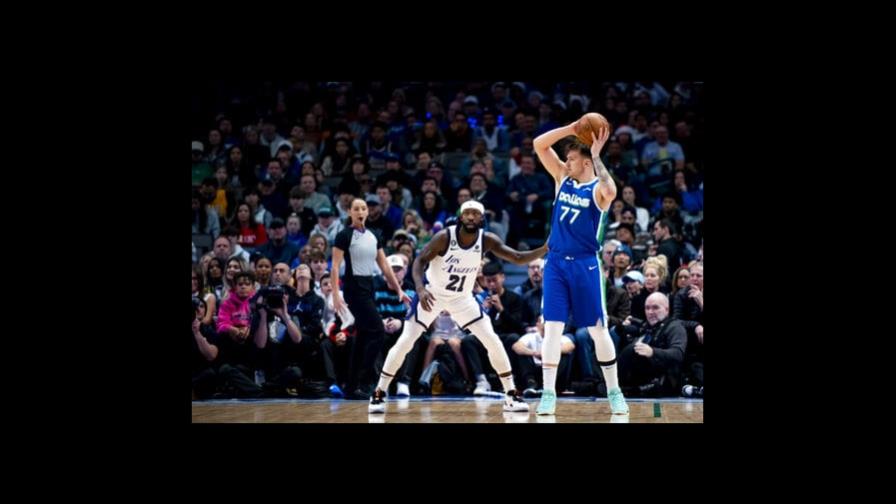 Doncic y sus Mavs le ganan la batalla de Navidad a los Lakers de LeBron