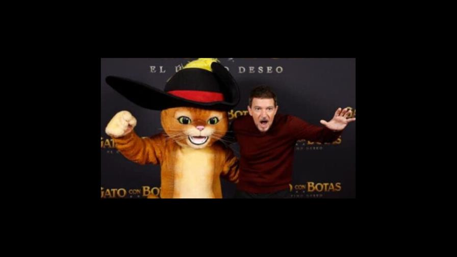 Antonio Banderas querría que en 2023 abandonáramos un poco el yo