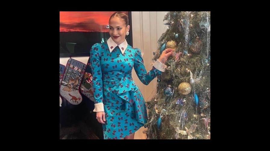 El look que llevó Jennifer López en Navidad