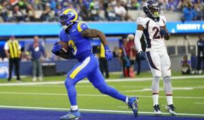 Mayfield, Akers lideran triunfo de Rams 51-14 ante Broncos