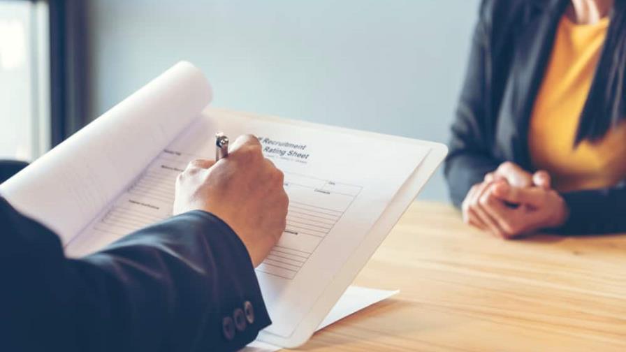 Cómo prepararte para una entrevista laboral en un gigante de la industria Cómo prepararte para una entrevista laboral en un gigante de la industria