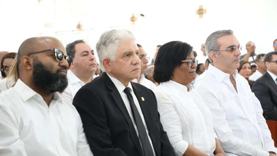 Presidente y legisladores despiden a exsenador de Bahoruco