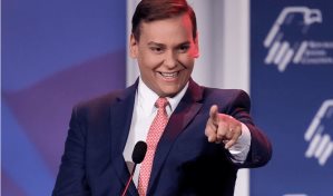 Congresista electo de EEUU admite que minti&oacute; para embellecer su curr&iacute;culum