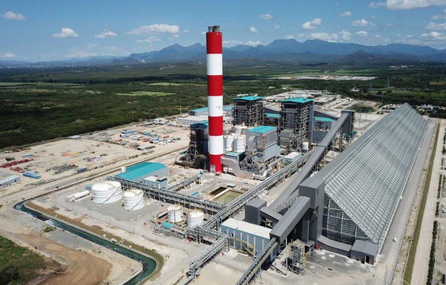 Auditoría advierte peligro por fallas en manejo del carbón en termoeléctrica Punta Catalina