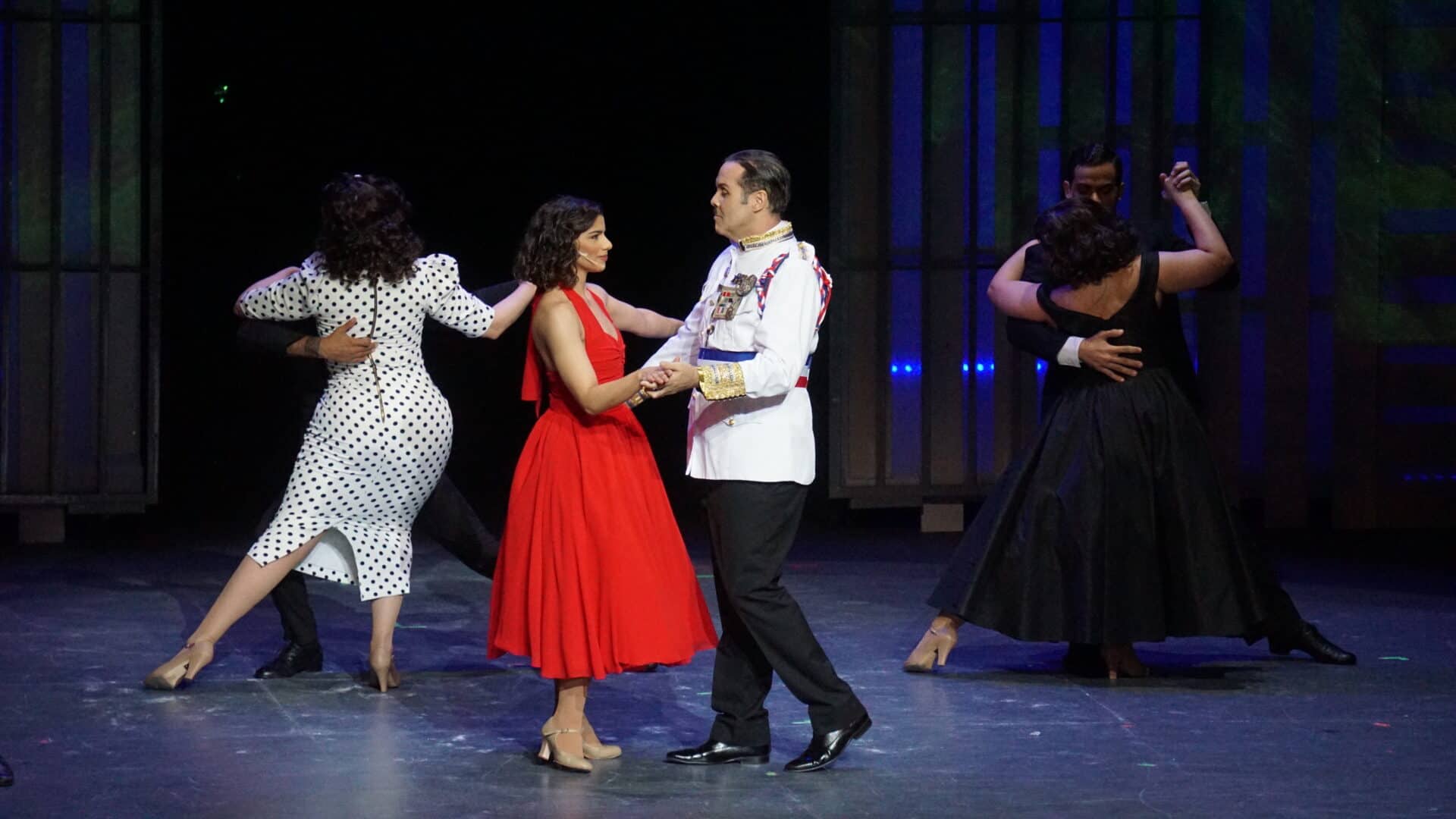 El musical Mariposas de Acero de Waddys Jáquez y Pablo García fue aclamado en el Teatro Nacional.