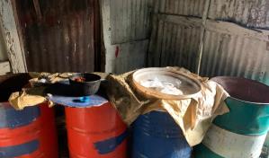 Policía Nacional desmantela fábrica de alcohol adulterado en La Romana