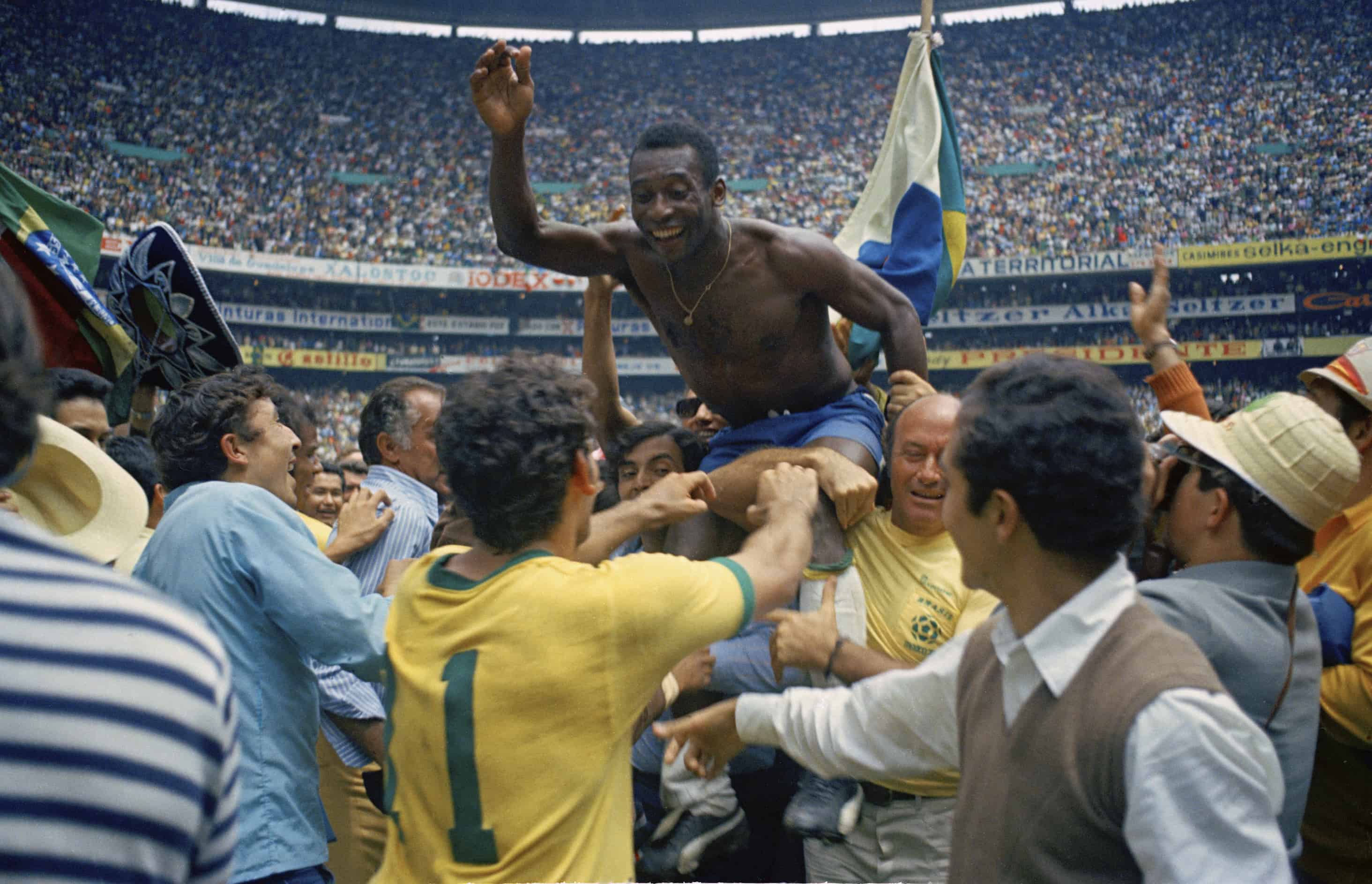 En fotos: Pelé, un nuevo astro en el firmamento del fútbol