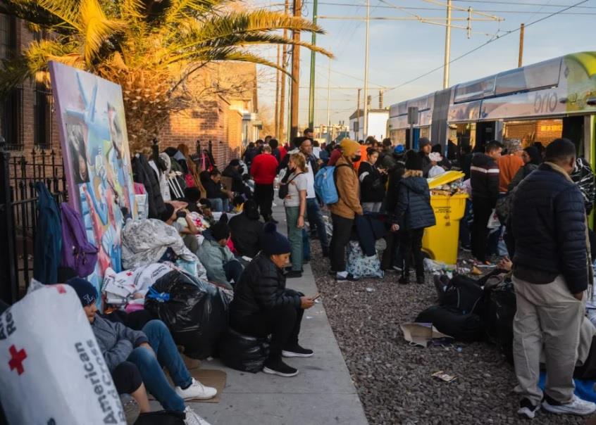 Estados Unidos alerta que la frontera no está abierta y mantendrá el Título 42