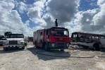 Un camión y 18 autobuses afectados por incendio en empresa Monumental en Bávaro