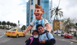 Messi, el monigote más buscado y el más ausente en la capital ecuatoriana