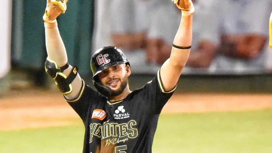 Los Gigantes vencen a las Águilas en el Julián Javier Los Gigantes vencen a las Águilas en el Julián Javier