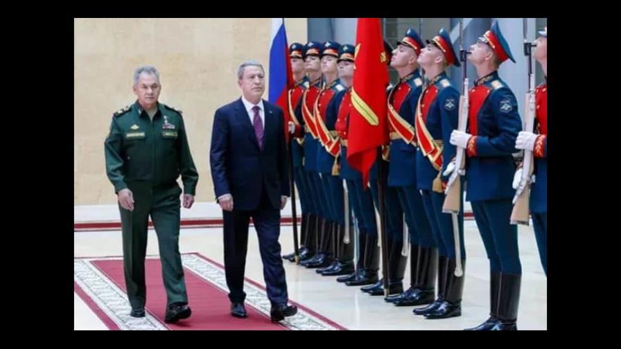 Se reúnen ministros de defensa de Turquía, Siria y Rusia