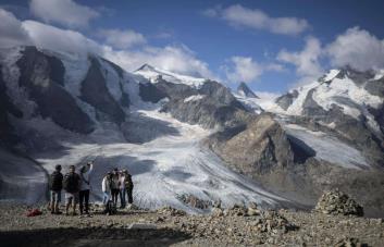 Suiza sufre una ausencia muy inusual de nieve en los Alpes para un fin de año