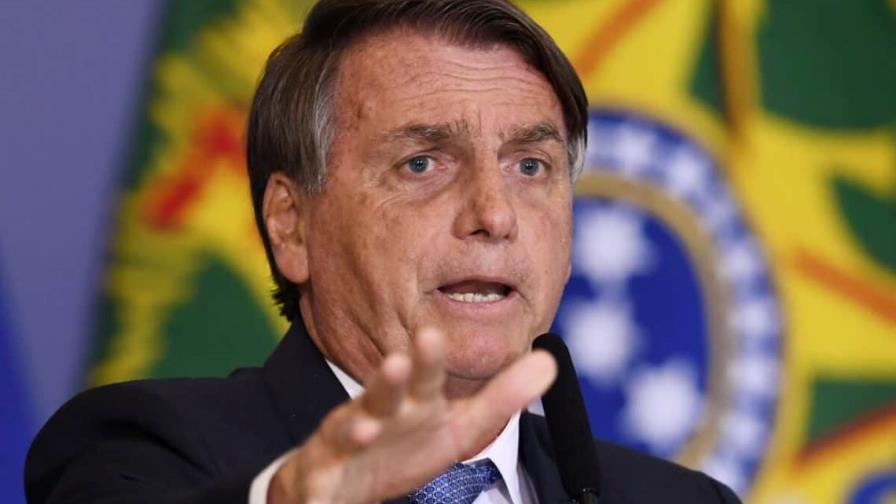 Bolsonaro viaja a Estados Unidos a dos días de la investidura de Lula