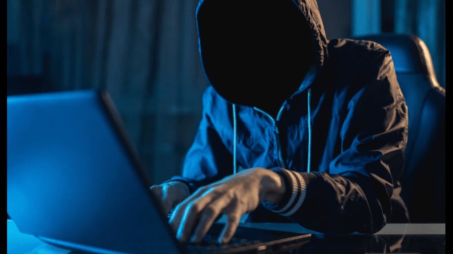 Hacker que amenaza con vender datos de 400 millones de usuarios de Twitter Hacker que amenaza con vender datos de 400 millones de usuarios de Twitter