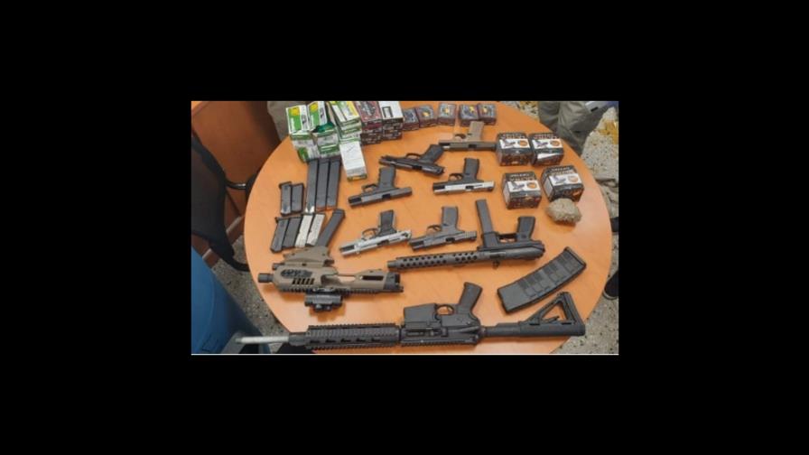 Hallan arsenal en tanque lleno de alimentos que provenía de Estados Unidos