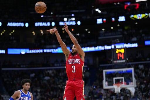 Con 11 triples de McCollum, Pelicans ganan 127-116 a los 76ers