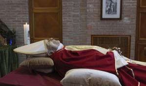 El Vaticano se prepara para despedir solemnemente a Benedicto XVI