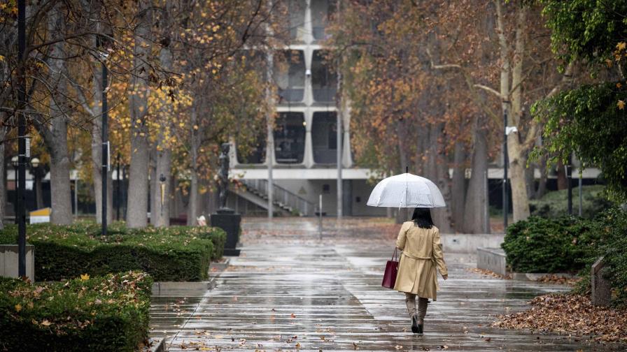 EEUU está en alerta por una tormenta que ha inundado California y avanza al este