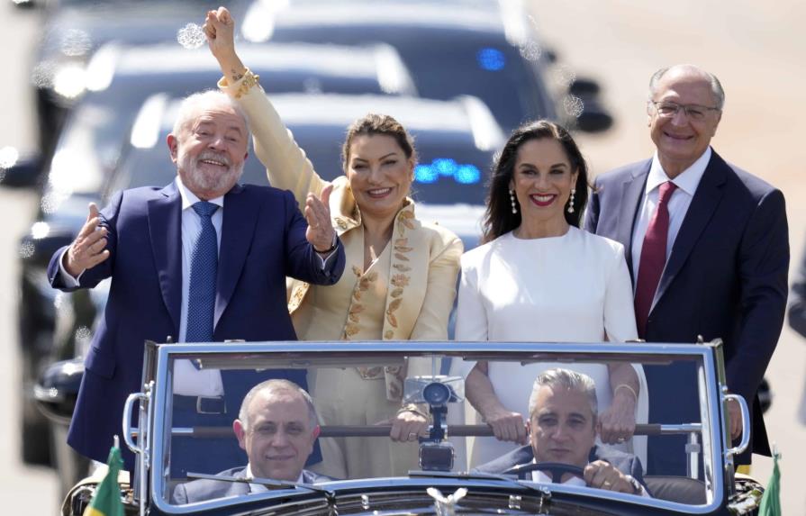 Lula celebra victoria de la democracia en primer discurso como presidente
