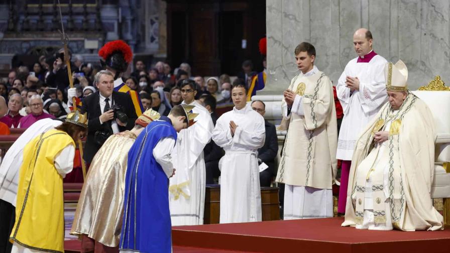 El papa pide ensuciarse las manos para hacer el bien contra las guerras