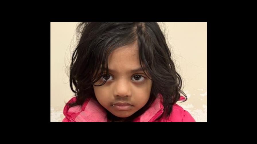 Publican la foto de una niña encontrada deambulando por una calle de El Bronx