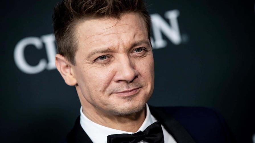 Actor Jeremy Renner, Ojo de Halcón en Marvel, en estado crítico tras un accidente