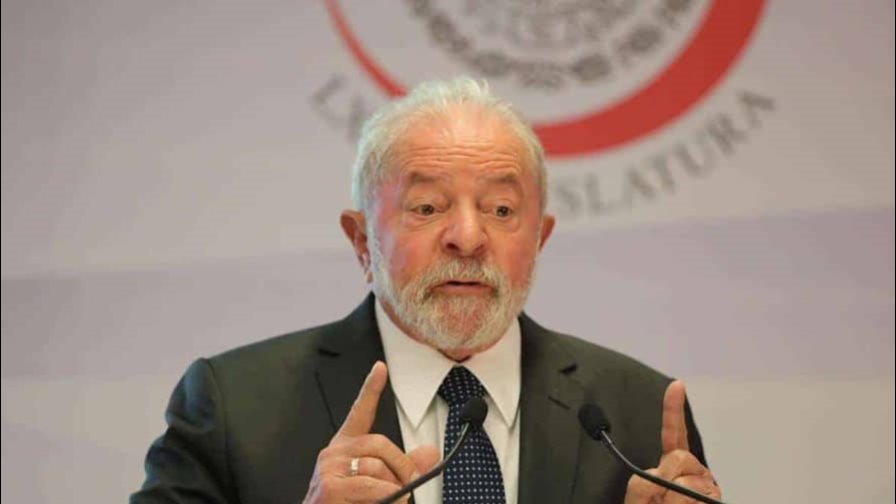 Lula afirma que vándalos fascistas serán encontrados y castigados