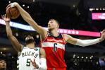 Wizards ganan a Bucks y suman 5 victorias al hilo