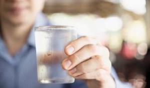 Los adultos más hidratados ralentizan el envejecimiento y tienen mejor salud